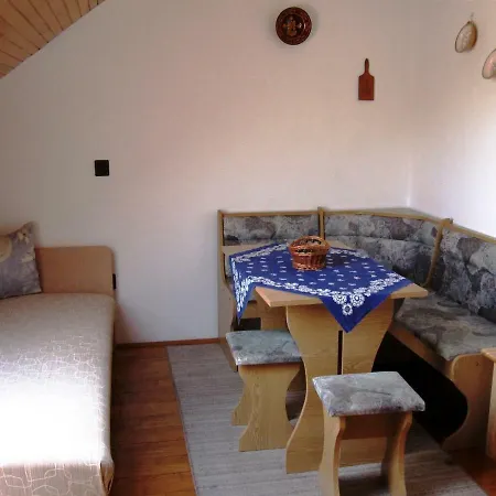 Apartamento Családok Barátja -barátok Családja *